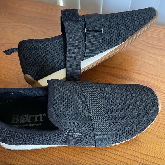 Born Newbury Slip-On Sneaker Black Size 10 - Picture 9 of 16